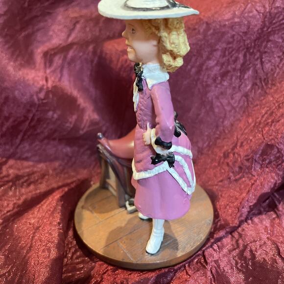 'The Little Colonel' Danbury Mint 1989 Shirley Temple Silver Screen 4.5” - Picture 5 of 7